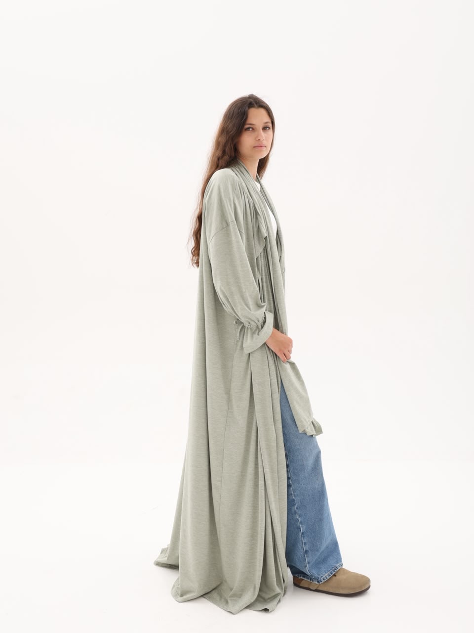 Sage travel abaya, side profile