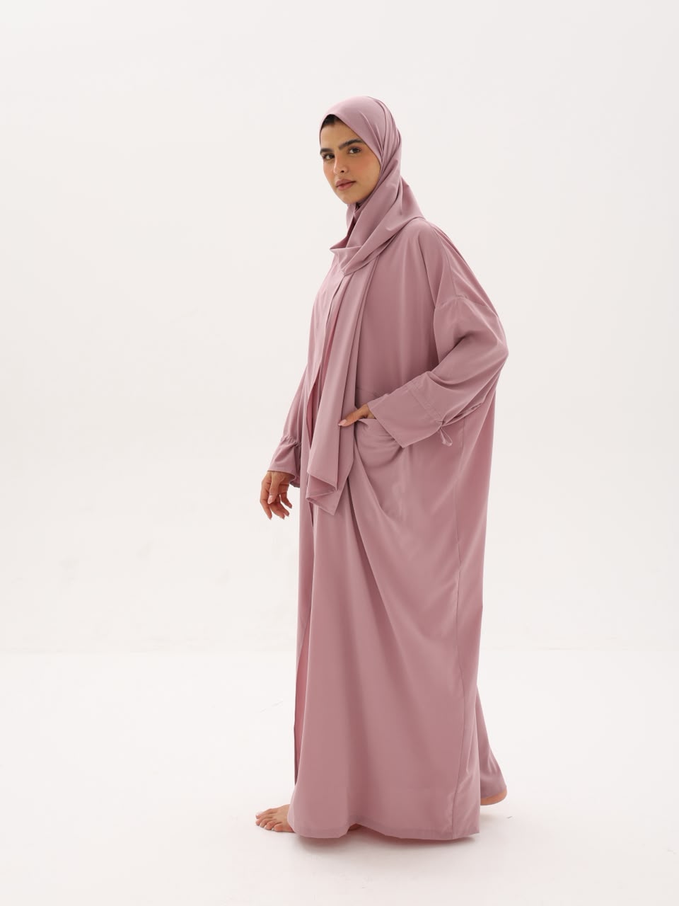 Dusty rose prayer abaya, side profile